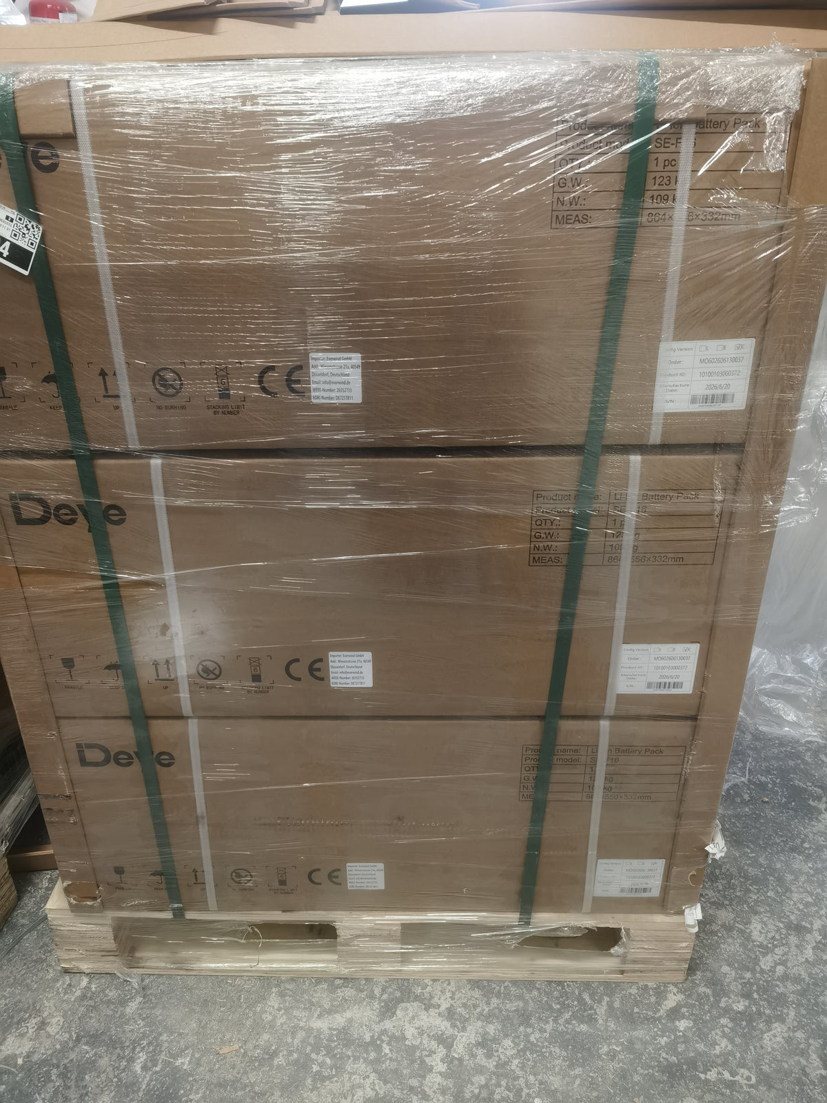 Deye SE-F16-C 16 kWh LiFePO₄ Batteriespeicher 51.2V Niedervolt Solarbatterie