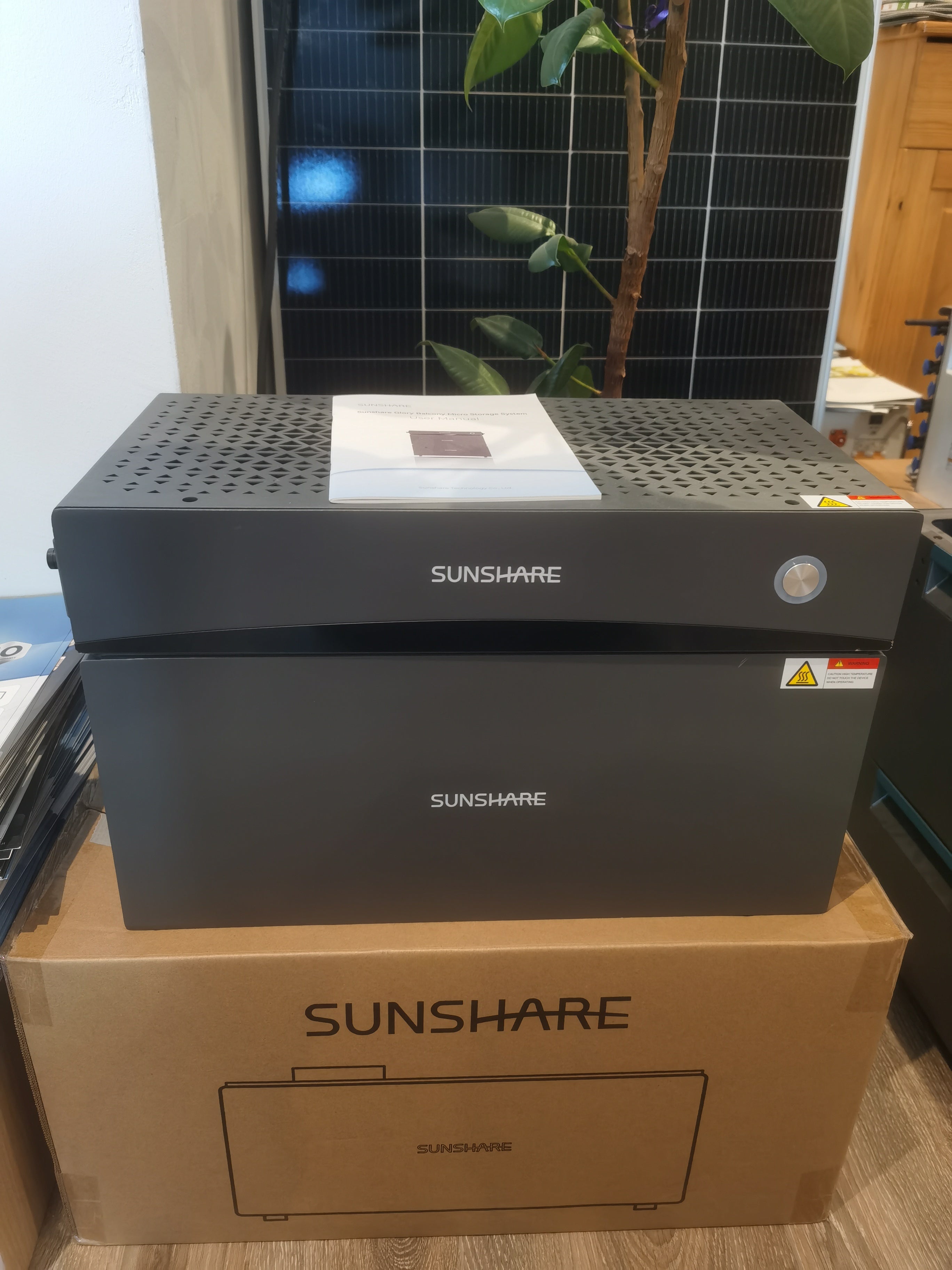 Sunshare Balkonkraftwerk mit Speicher Komplettset: Semi-Solid Batterie, PV-Module & Halterung – Einfache Installation für Balkon