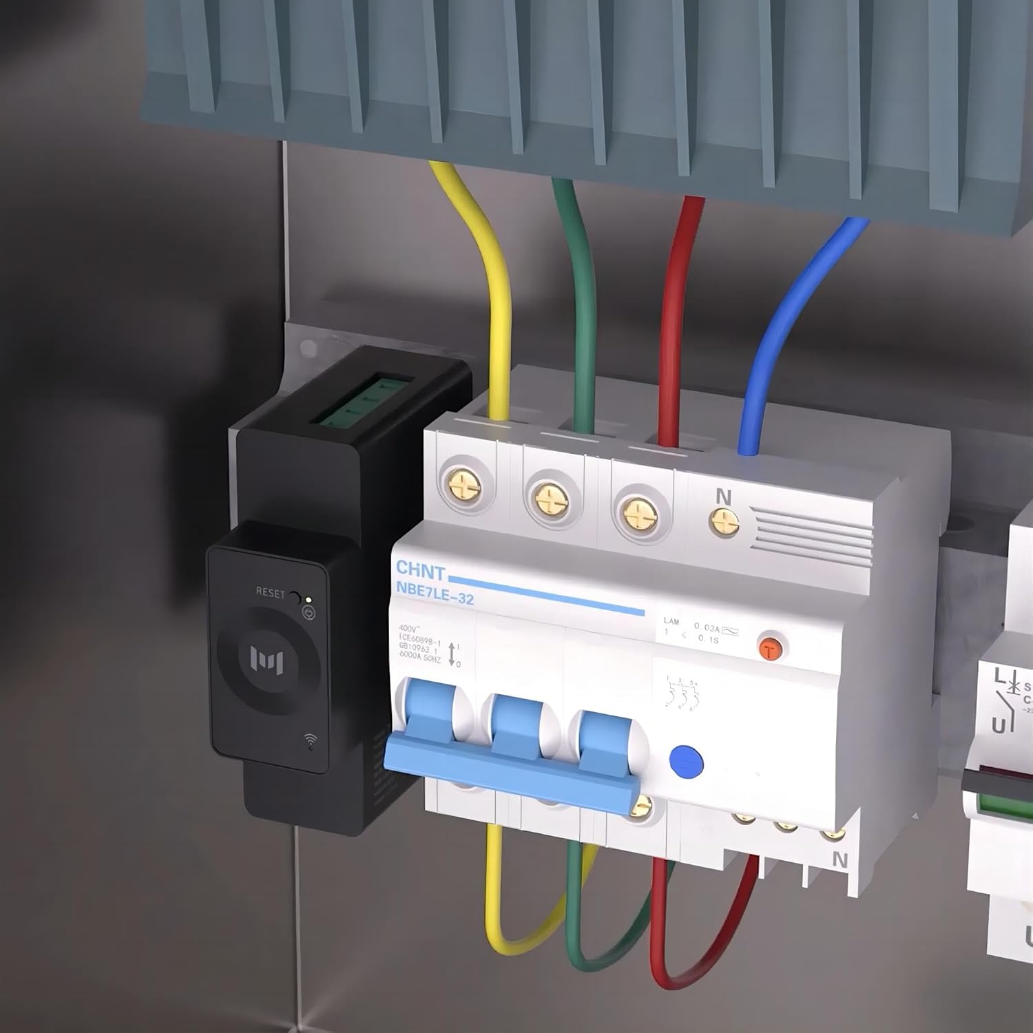 CT002 installiert im Sicherungskasten – Smart Meter zur Verbrauchsüberwachung bei Balkonkraftwerken