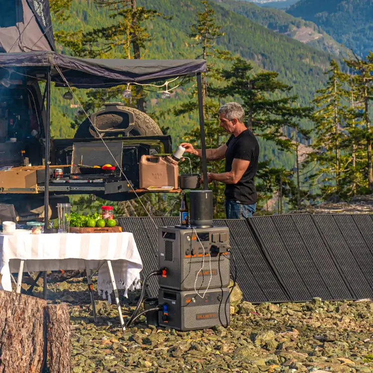 Bluetti AC240P mit Solarpanel – robuster Outdoor-Speicher für Camping & Notstrom