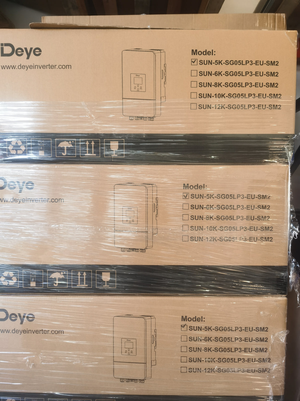 Deye Solar-Speicherpaket – 5 kW dreiphasiger Hybrid-Wechselrichter + 5,12 kWh SE-F5 Pro Batterie